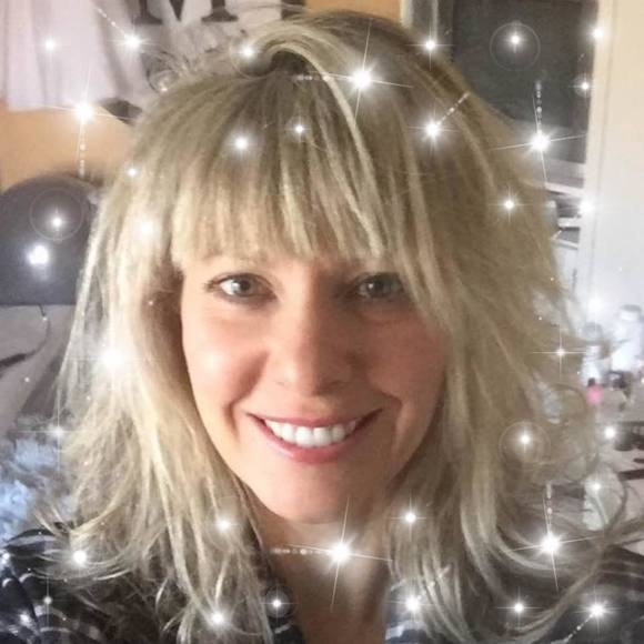 Meet your Posher, Sue - Picture 1 of 1